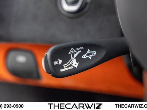Used 2020 McLaren 600LT Spider RWD image 51