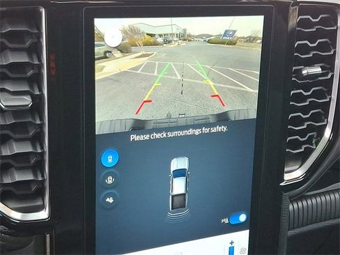 Certified 2025 Ford Ranger XLT w/ Black Appearance Package image 19