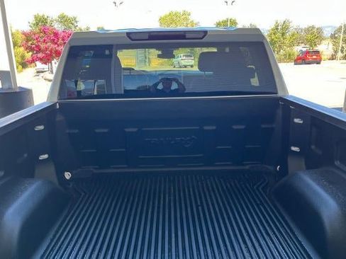 Used 2025 Chevrolet Silverado 1500 LT RWD image 21