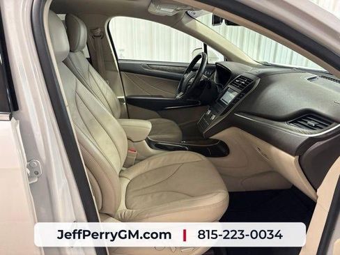 Used 2017 Lincoln MKC Reserve w/ Lincoln MKC Climate Package AWD/4WD image 24