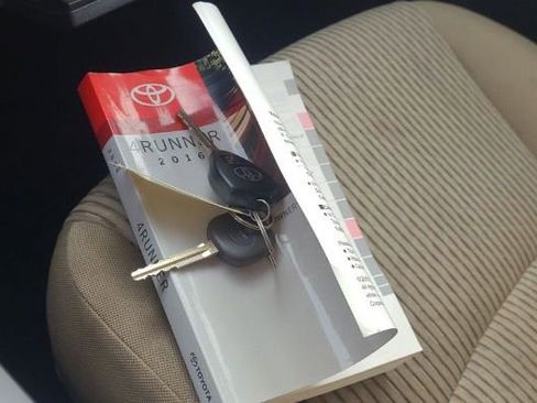 Used 2016 Toyota 4Runner SR5 w/ Four Season Floor Mat Package image 10