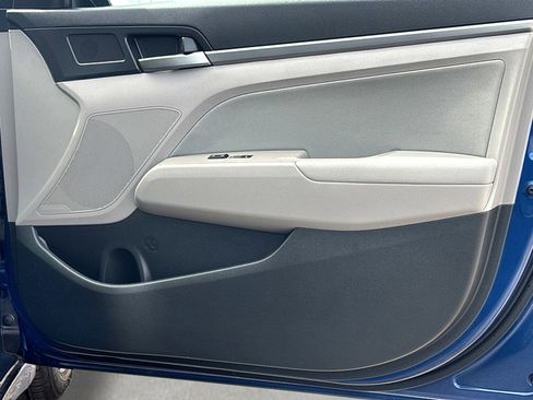 Used 2018 Hyundai Elantra SEL image 11