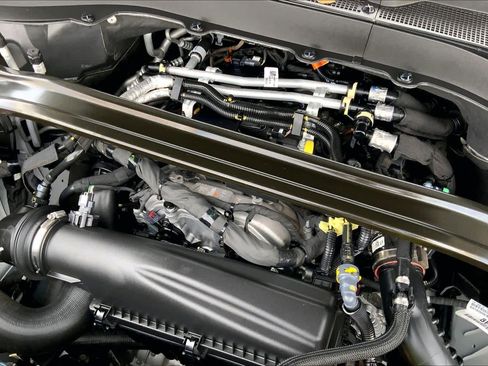 Used 2025 Ford Explorer ST-Line image 30