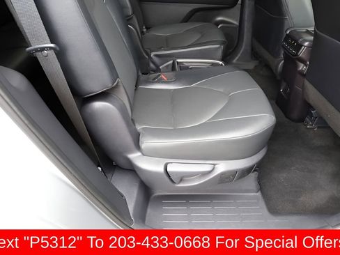 Certified 2025 Toyota Grand Highlander AWD image 27