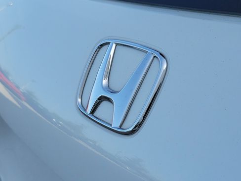 Used 2025 Honda HR-V LX image 7