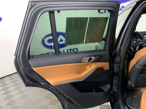 Used 2022 BMW X5 sDrive40i w/ Luxury Seating Package image 29