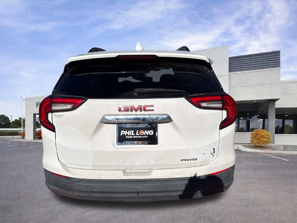 Used 2022 GMC Terrain SLE w/ Driver Convenience Package AWD/4WD image 7