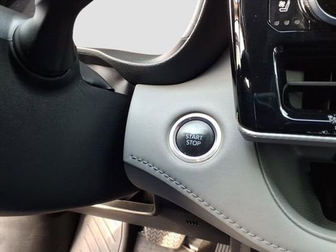 Used 2024 Toyota Highlander Platinum image 24