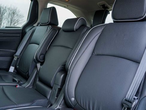 Used 2026 Honda Odyssey Touring image 13