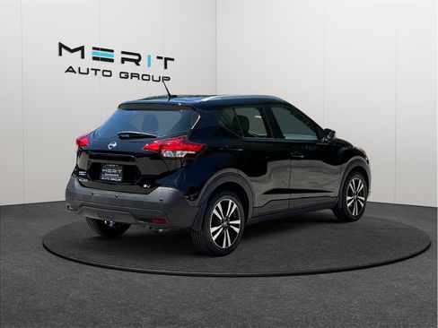 Used 2020 Nissan Kicks SV FWD image 9