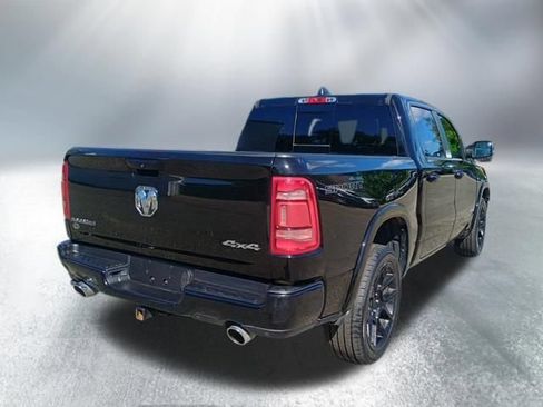 Used 2022 RAM 1500 Laramie AWD/4WD image 5