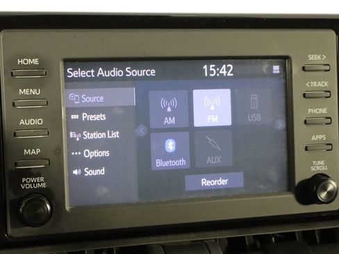 Used 2019 Toyota RAV4 LE FWD image 28