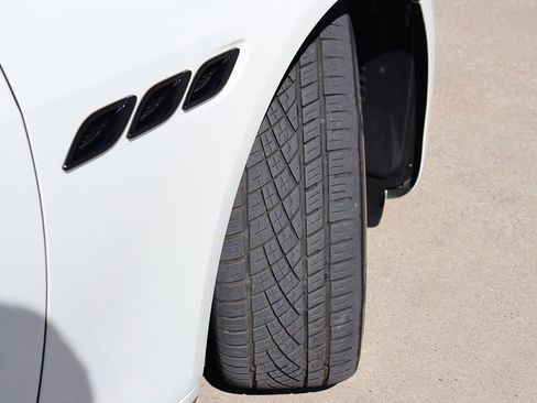 Used 2017 Maserati Quattroporte S image 63