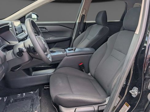 Used 2024 Nissan Rogue S FWD image 16