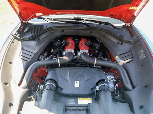 Used 2015 Ferrari California T RWD image 25