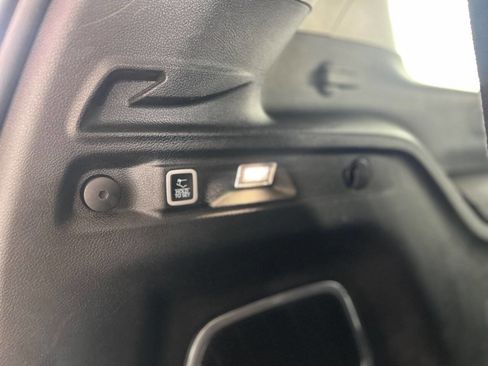 Used 2021 Jeep Grand Cherokee L Limited image 35