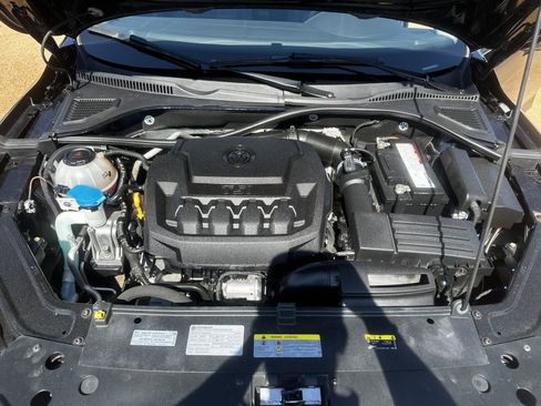 Used 2021 Volkswagen Passat 2.0T SE image 30