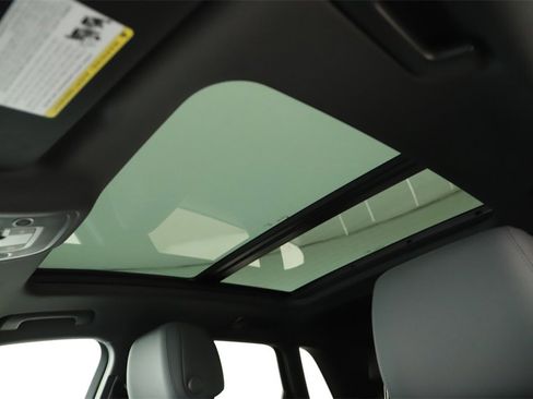 New 2025 Audi Q3 2.0T Premium image 26