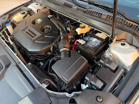 Used 2017 Lincoln MKZ Reserve image 11