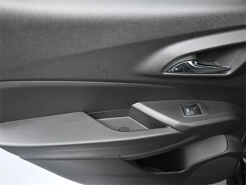 Used 2024 Chevrolet Trax LS w/ LS Convenience Package image 19