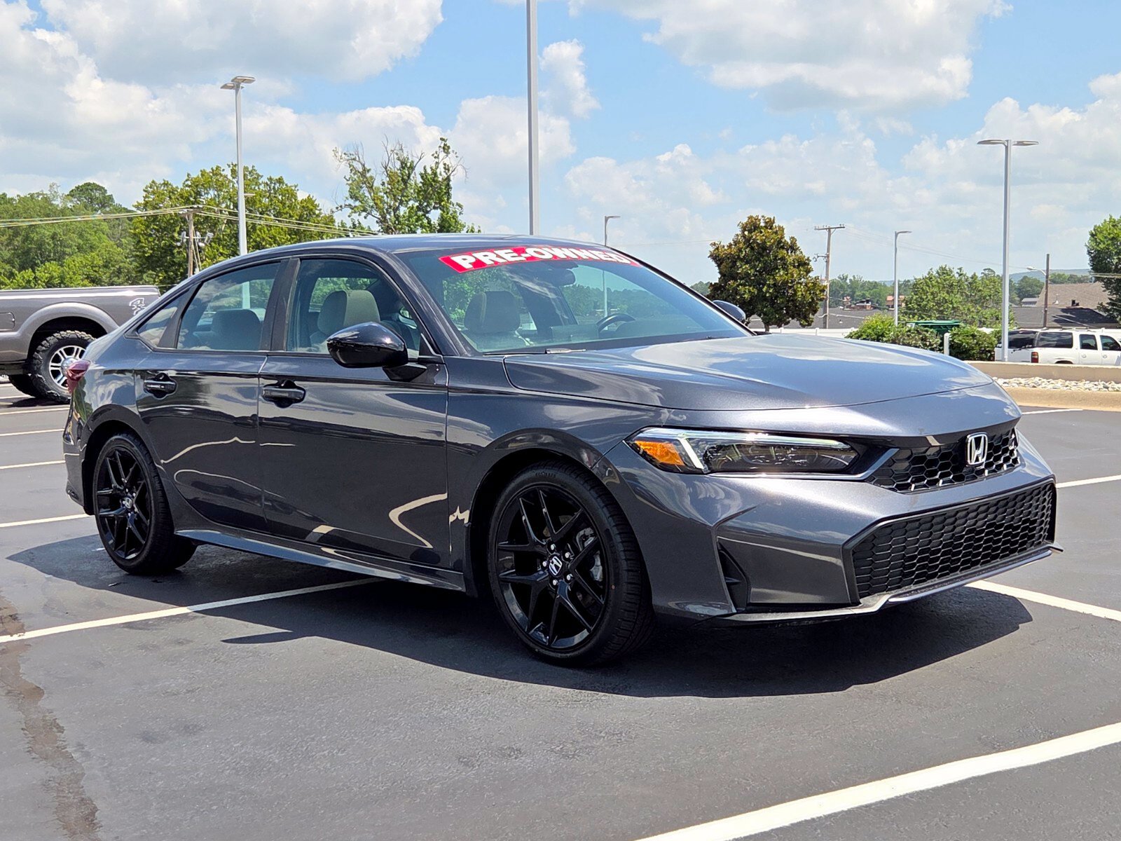 Used 2025 Honda Civic Sport image 4