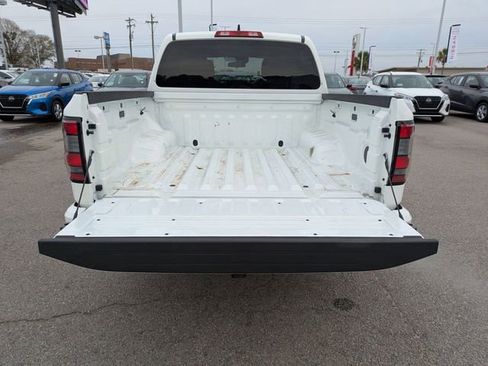 Used 2023 Nissan Frontier SV w/ Tow Package image 30