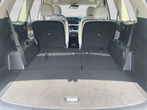 Used 2025 Kia Telluride S FWD image 28