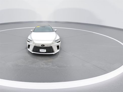 Used 2024 Lexus RX 350 AWD image 3