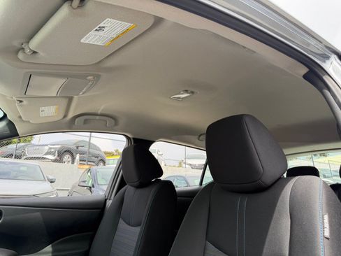 Used 2025 Nissan Leaf S FWD image 17