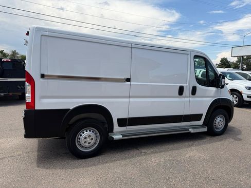 Used 2025 RAM ProMaster 2500 w/ U-Haul Equipment Group FWD image 10