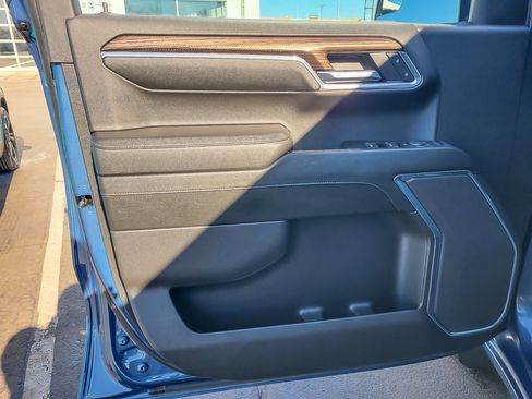 Certified 2024 Chevrolet Silverado 1500 LT image 17