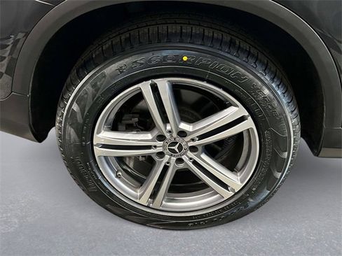 Certified 2022 Mercedes-Benz GLC 300 4MATIC image 8