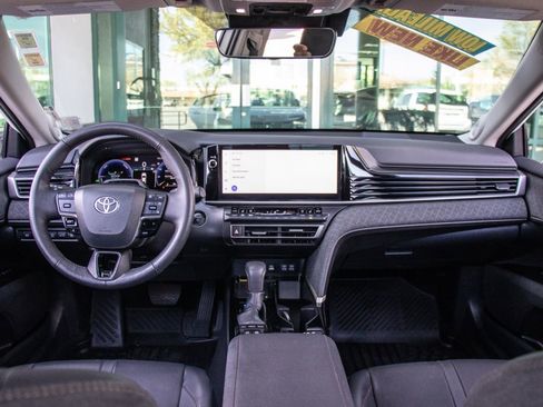 Used 2025 Toyota Camry XLE w/ Premium Plus Package image 15