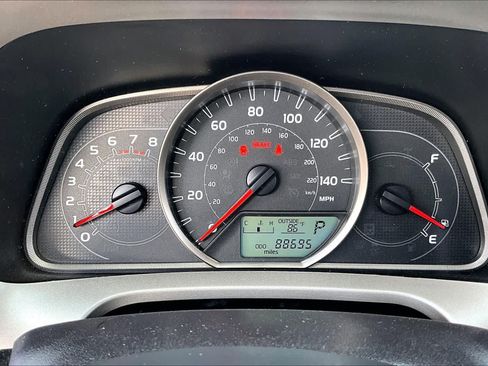 Used 2015 Toyota RAV4 XLE FWD image 24