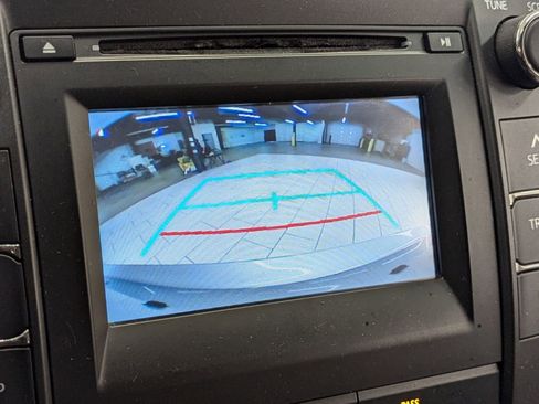 Used 2017 Toyota Camry LE image 24