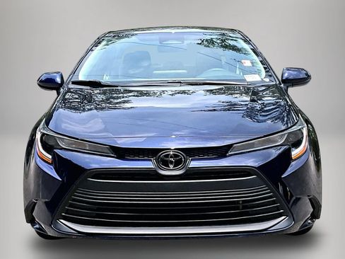 Used 2024 Toyota Corolla LE FWD image 3