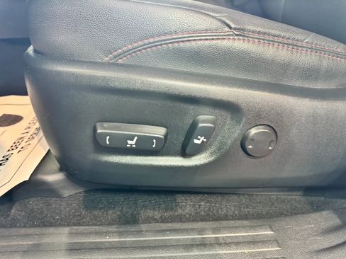 Used 2024 Toyota 4Runner TRD Off-Road Premium w/ Moonroof Package image 12