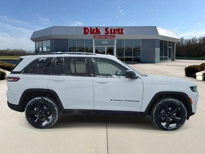 New 2026 Jeep Grand Cherokee Limited w/ Limited Altitude Package