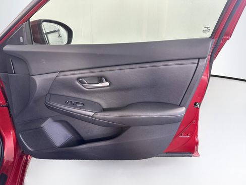 Used 2021 Nissan Sentra SV FWD image 29