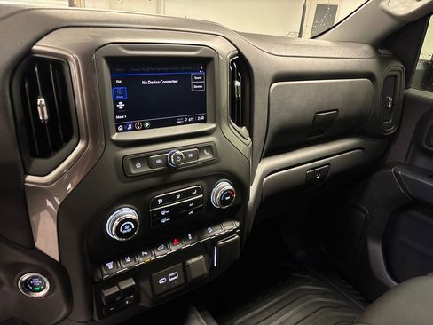 Used 2024 GMC Sierra 3500 Pro image 38