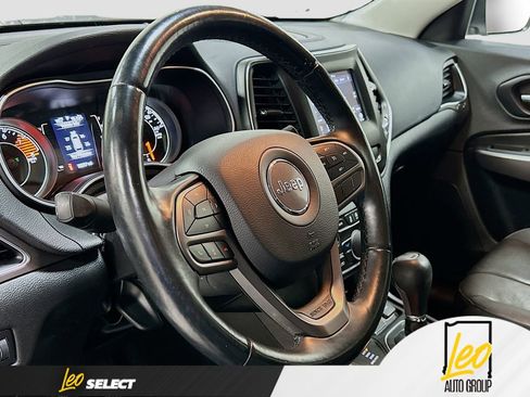 Used 2021 Jeep Cherokee Latitude Lux image 11