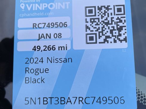 Used 2024 Nissan Rogue SV image 27
