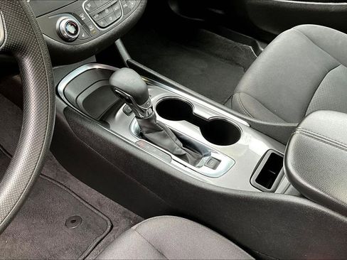Used 2024 Chevrolet Malibu LT FWD image 16