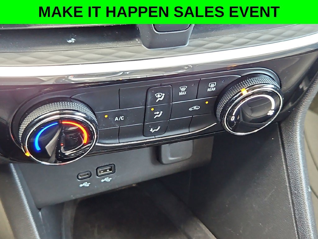 Used 2024 Buick Encore GX Sport Touring AWD/4WD image 18