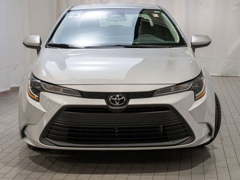 Used 2023 Toyota Corolla LE image 2