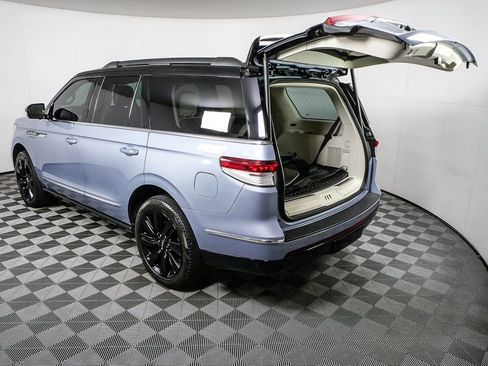 Used 2023 Lincoln Navigator Black Label image 36