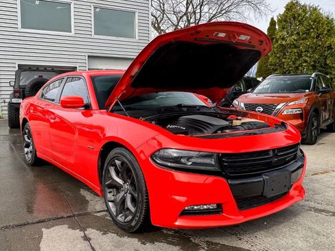 Used 2016 Dodge Charger R/T w/ Plus Group image 7