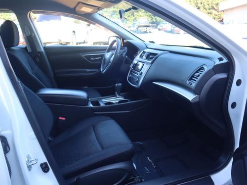 Used 2017 Nissan Altima 2.5 S w/ Power Driver Seat Package FWD image 37