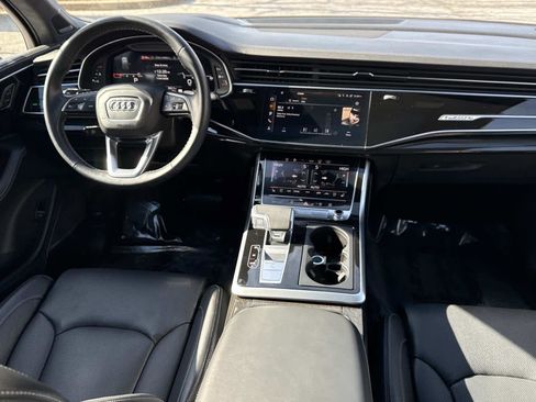 Used 2025 Audi Q7 3.0T Prestige w/ Prestige Package image 17