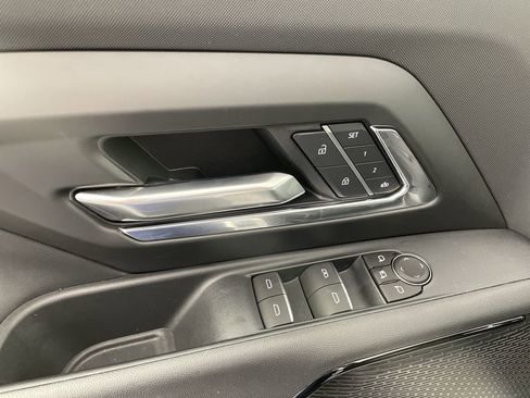 New 2025 Chevrolet Silverado EV LT image 83